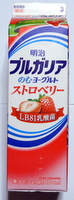 明治ブルガリアのむヨーグルトストロベリー
